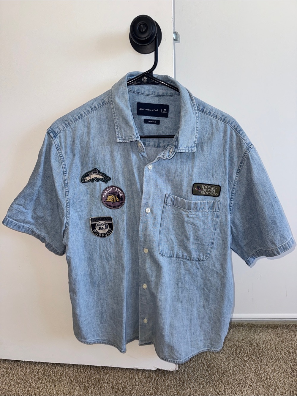 Abercrombie & Fitch Light Blue Short-Sleeve Denim Shirt with Patches